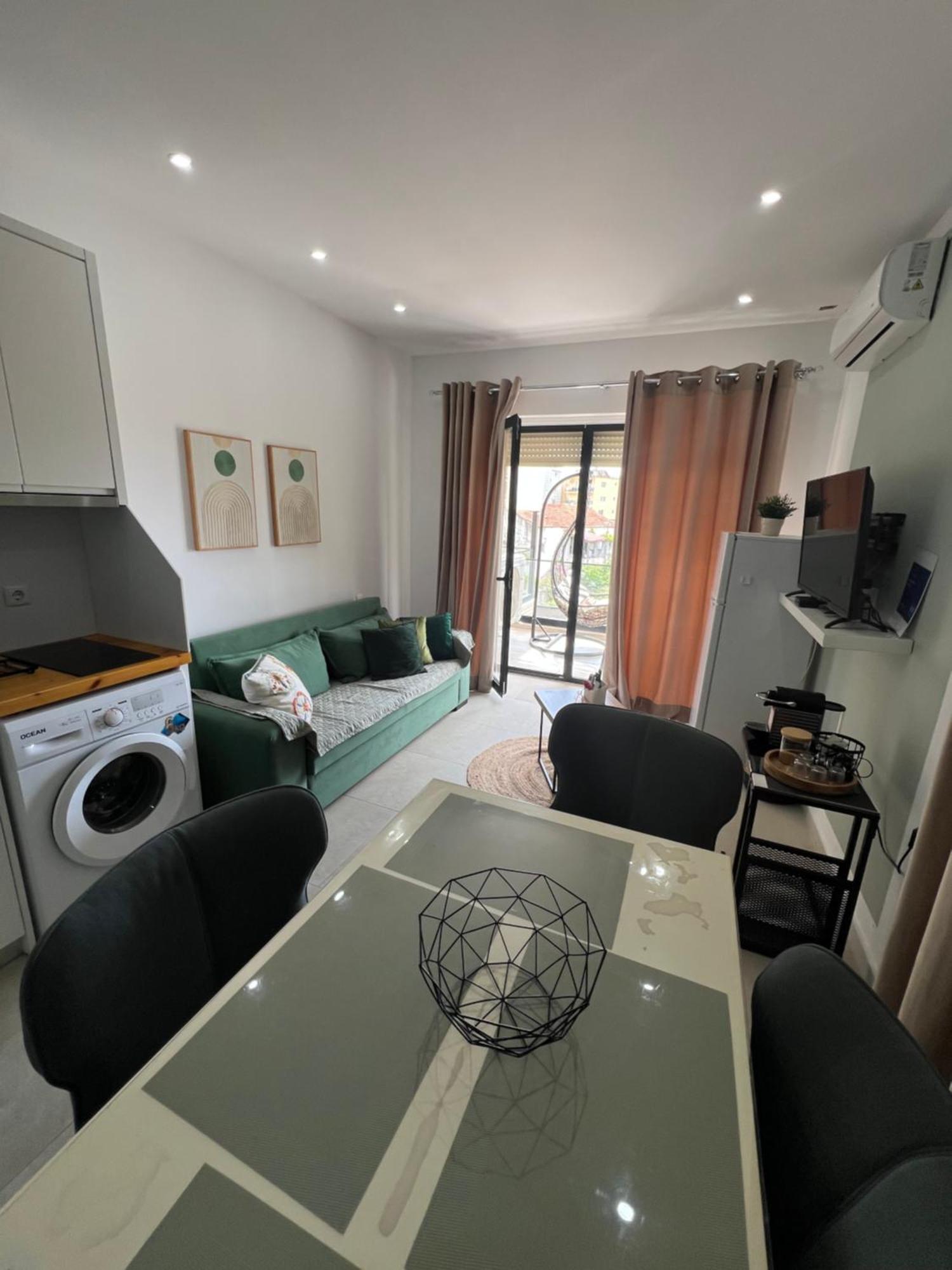 Apartment Artemis Himare Luaran gambar