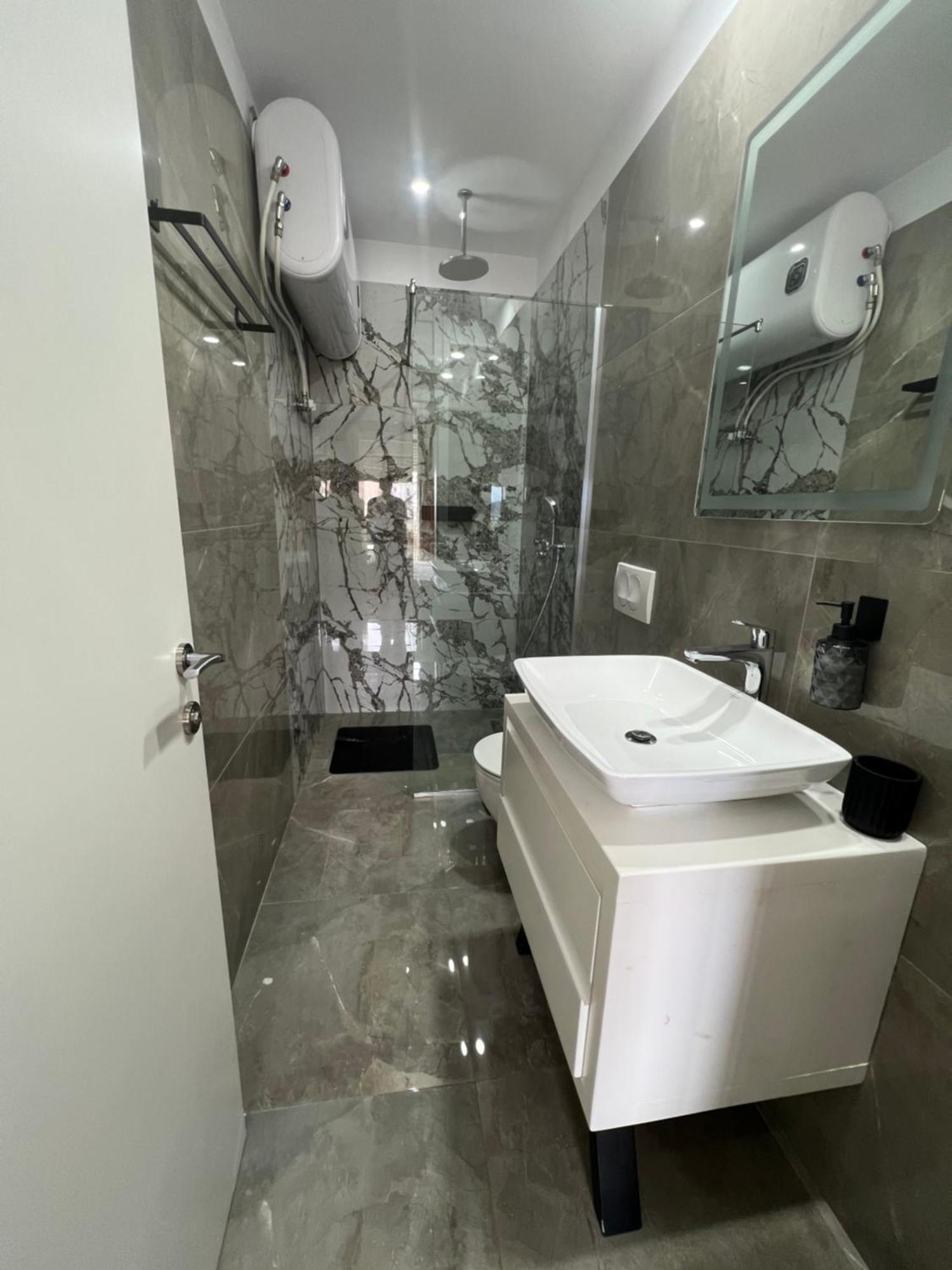 Apartment Artemis Himare Luaran gambar