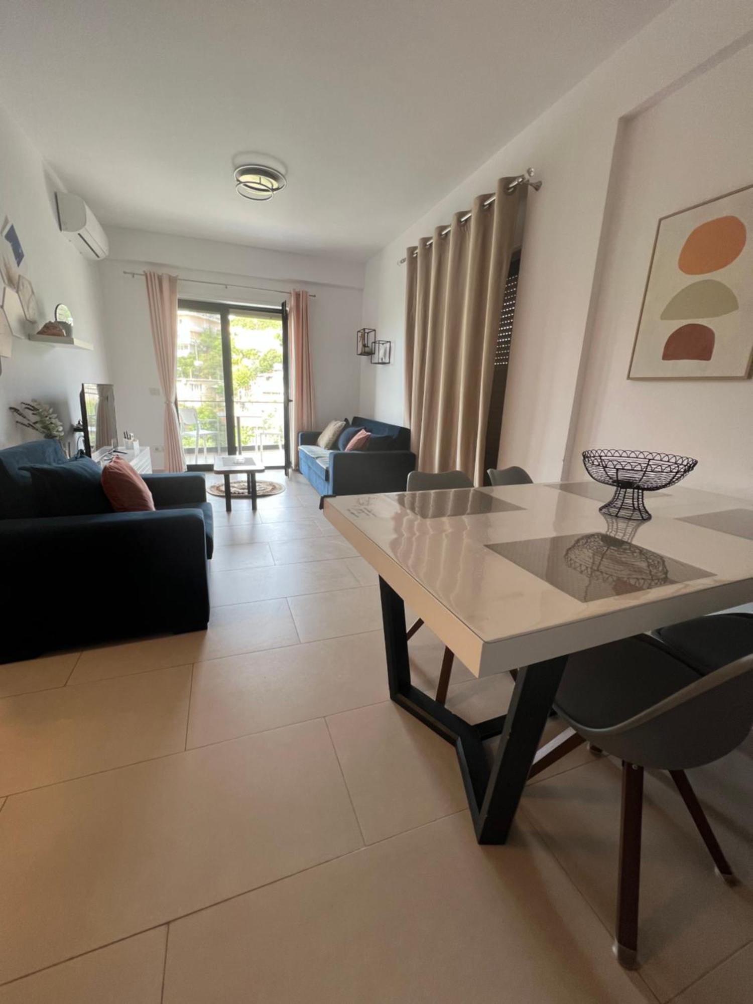 Apartment Artemis Himare Luaran gambar